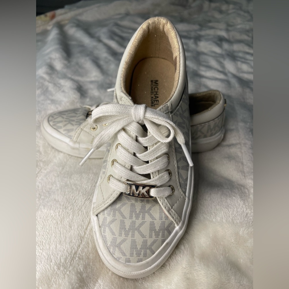 Michael Kors Girls shoes